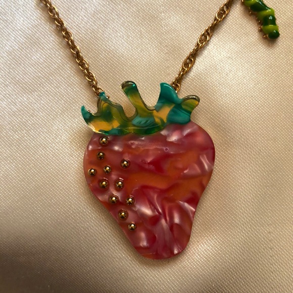 Betsey Johnson Gold Tone Enchanted Garden Strawberry Pendant Necklace NWT - Picture 11 of 12